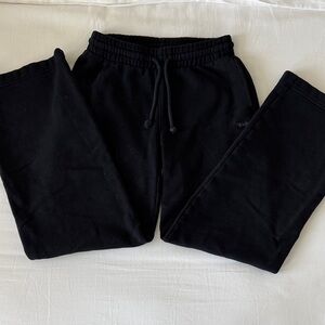 Aritzia Size 2XS Black Sweatpants
